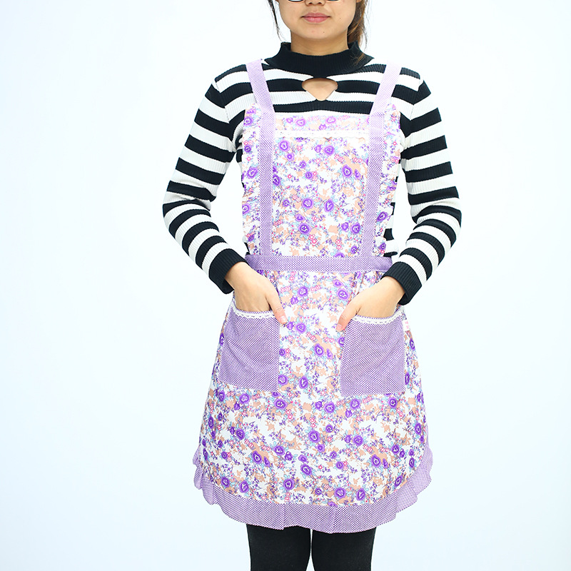 Factory direct sales of fashionable waterproof aprons, ladies' princess aprons, sleeveless aprons, custom logo household aprons wholesale