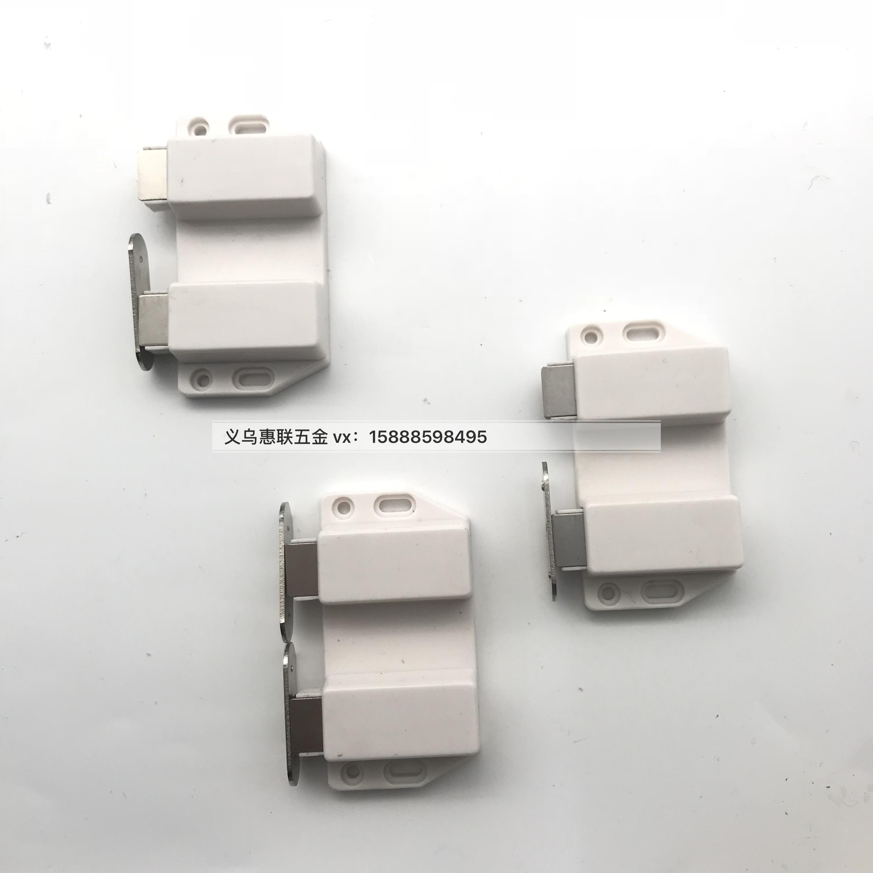 Manufacturers direct PP from spring bolts through the white aircraft plastic spring furniture hardware accessories