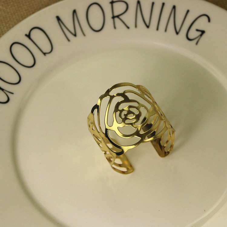 Stainless steel napkin rings, model rooms, hotel restaurants, gold and silver napkin rings, hotel supplies, napkin rings are available in stock Application Scenario