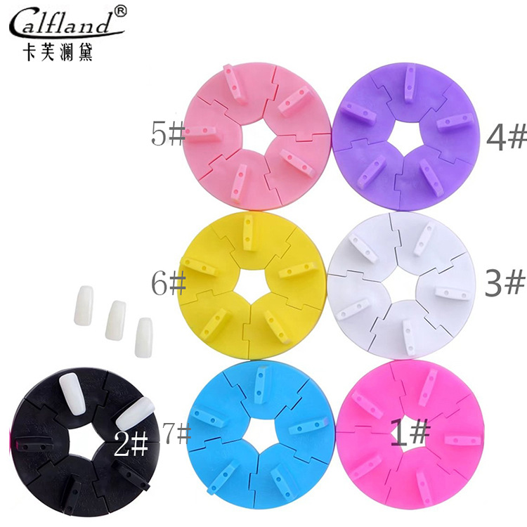 Nail art exercise stand with nail plate Round plastic lotus stand removable nail plate exercise stand