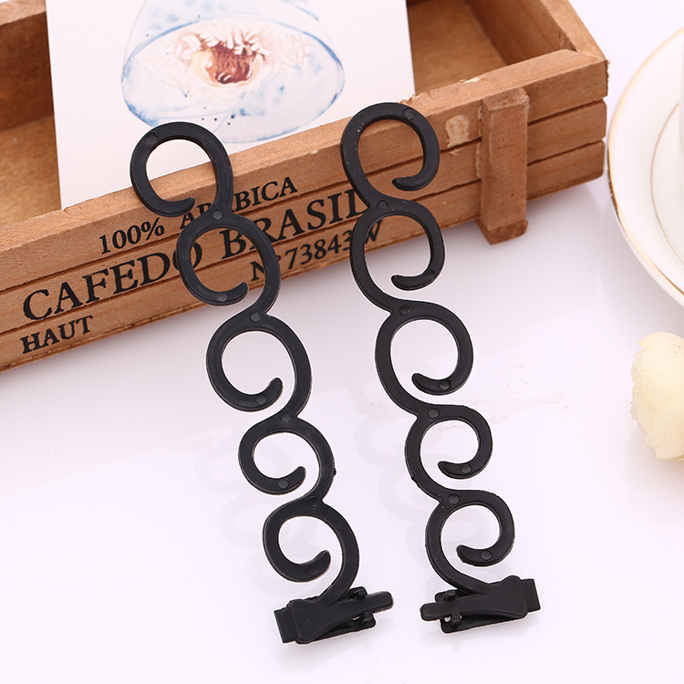 Wave braiding tool, fashionable styling braiding tool, centipede braiding styling tool, updo tool, hair styling tool, black Application Scenario
