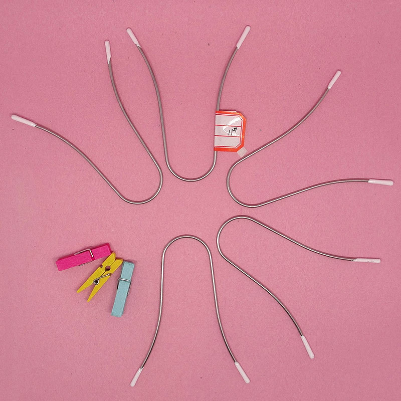 厂家直销礼服泳衣胸前V领固定扣 V型钢托 U形不锈钢钢圈白底实物图