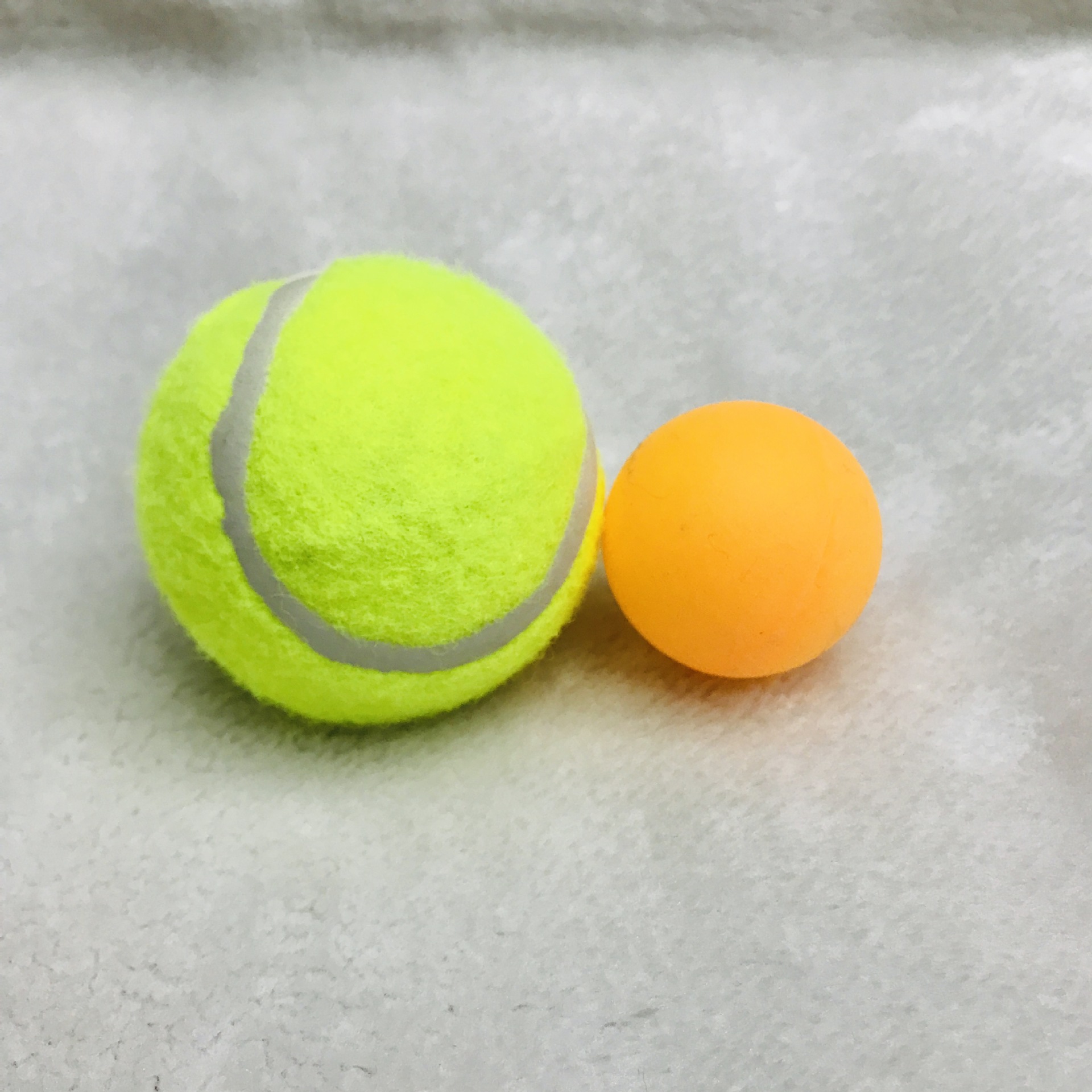 厂家直销 实心网球 1.3-1.4米高弹性耐打 特级无标 LOGO定制产品图