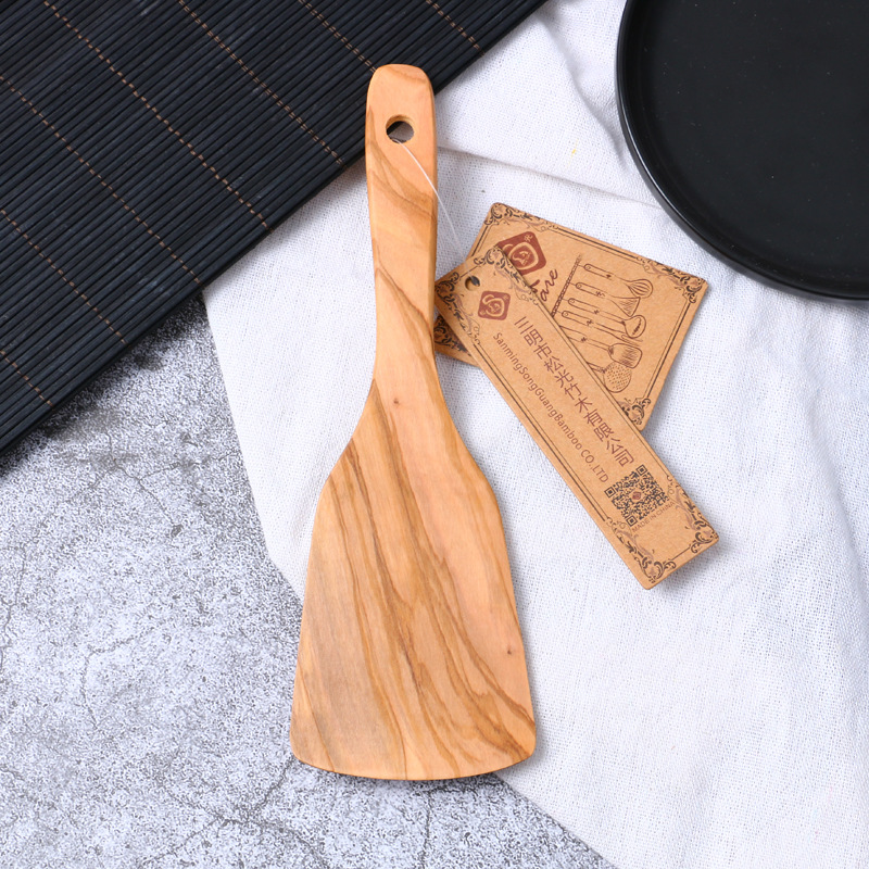 Pine Light Olive Wood Wood Handle Rice Shovel Unpainted Solid Wood Non-Stick Rice Spoon Cooking Short Handle Wood Shovel Manufacturers Wholesale Application Scenario