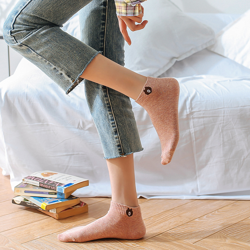 袜子女日系小熊船袜纯色女短筒袜棉袜薄款隐形女地摊袜厂家批发产品图