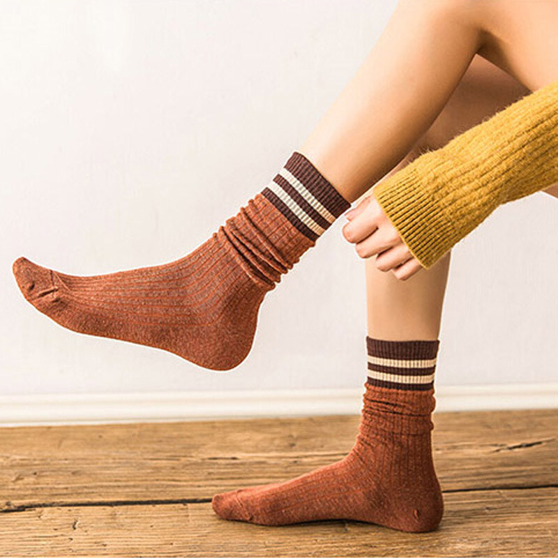 批发堆堆袜子女士中筒厚款棉袜韩国日系长筒秋冬季网红街头ins潮细节图