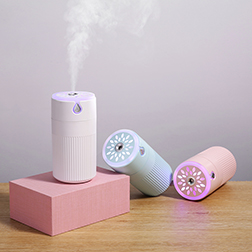 New mini car Cool Leaf humidifier from origin source, creative household large-capacity air purification atomizer