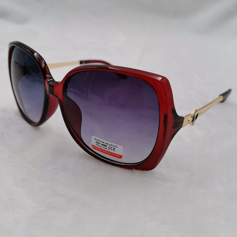 Wholesale of new sunglasses, large-framed European and American women's sunglasses, fashionable and trendy, sunshade and UV-protective driving glasses Item Picture