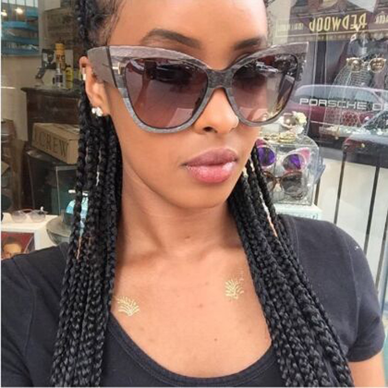 Aliexpress is selling European and American personality cat eye sunglasses, big frame street snap sunglasses thumbnail