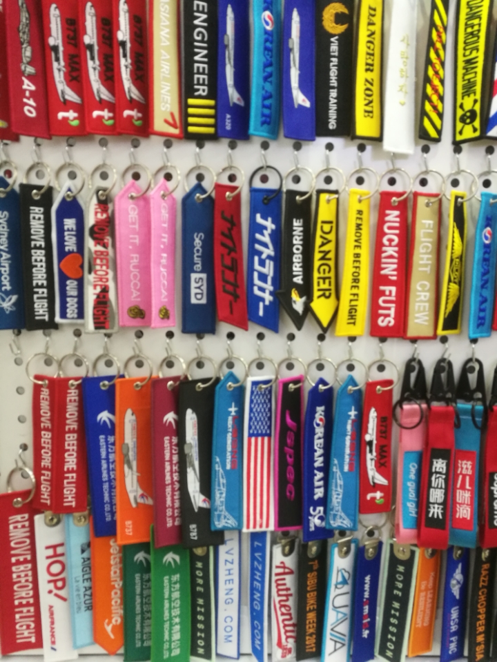 Double-sided embroidered logo keychain pendant for motorcycles, motorcycles and racing cars