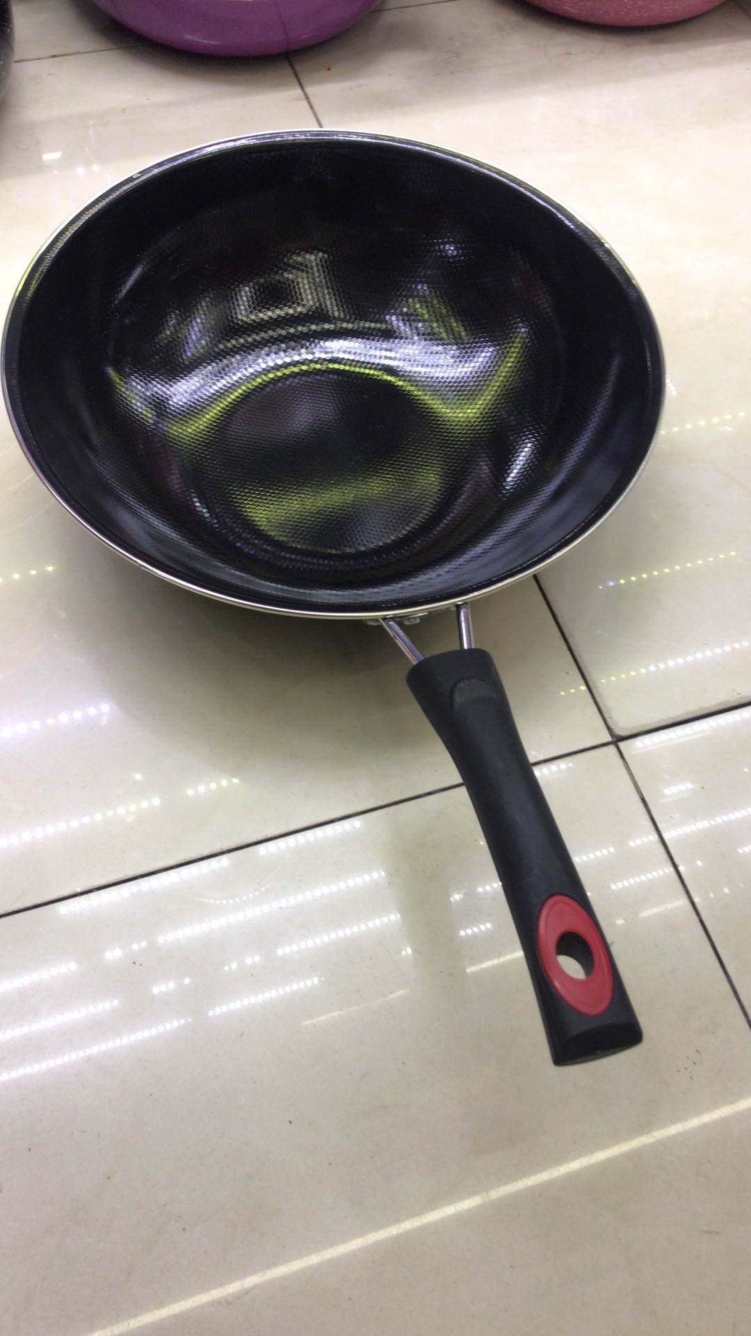 Enamel wok