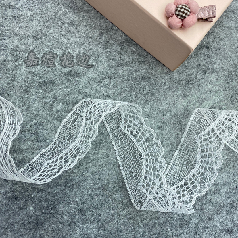 Lace trim Item Picture