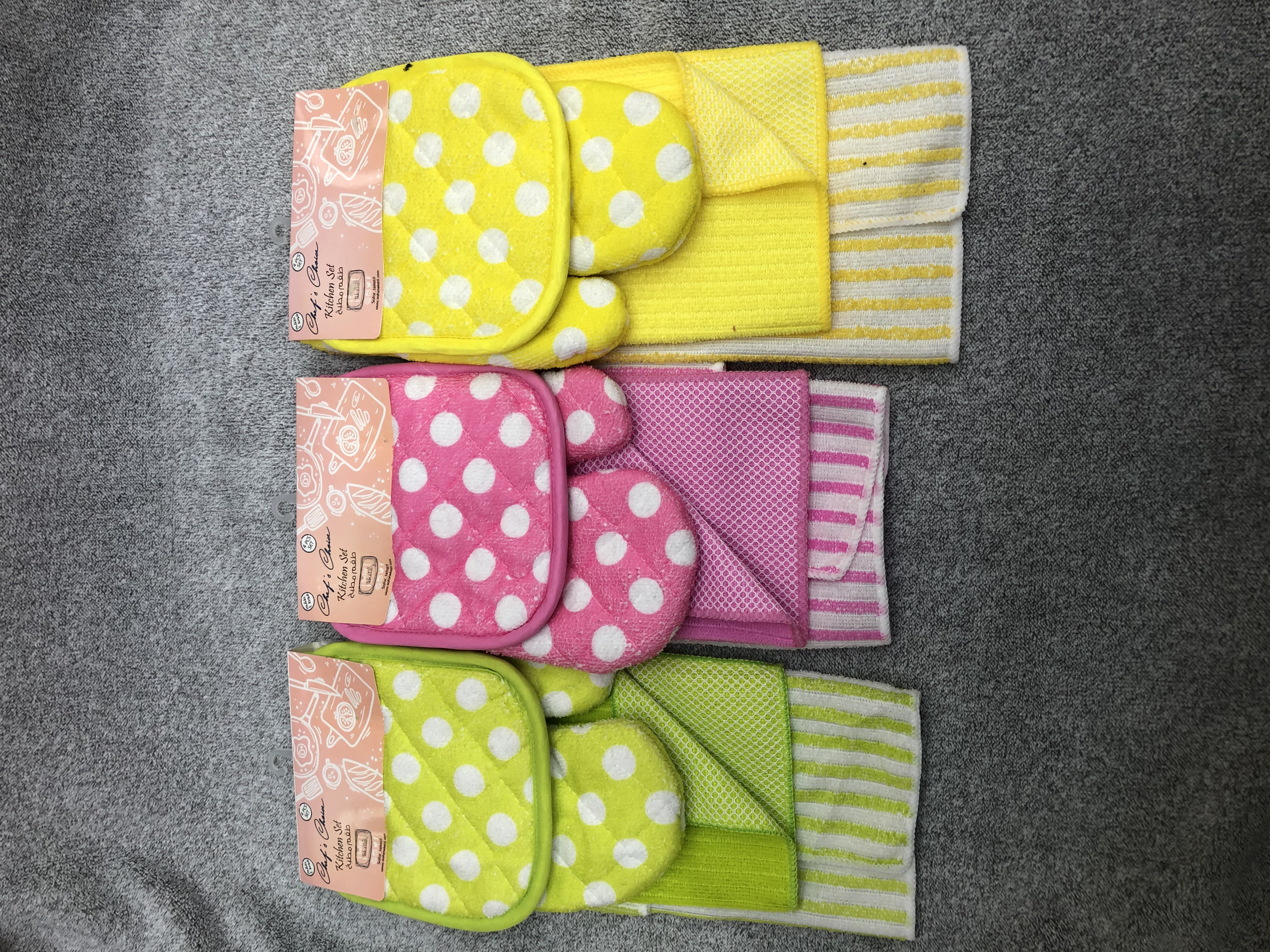 Manufacturers direct kitchen heat insulation easy to clean microwave gloves thumbnail