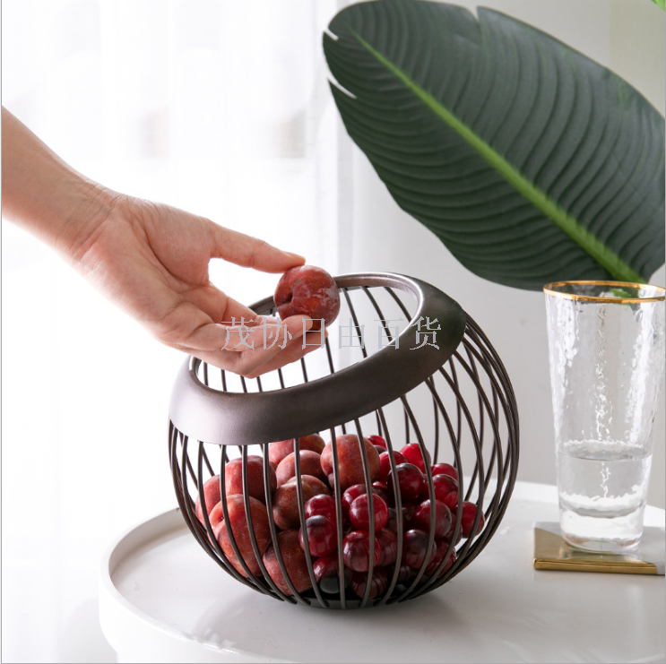 Ironwork fruit plate, creative European-style dried fruit, living room home storage basket, Nordic fruit basket, Amazon fruit plate, fruit blue Application Scenario