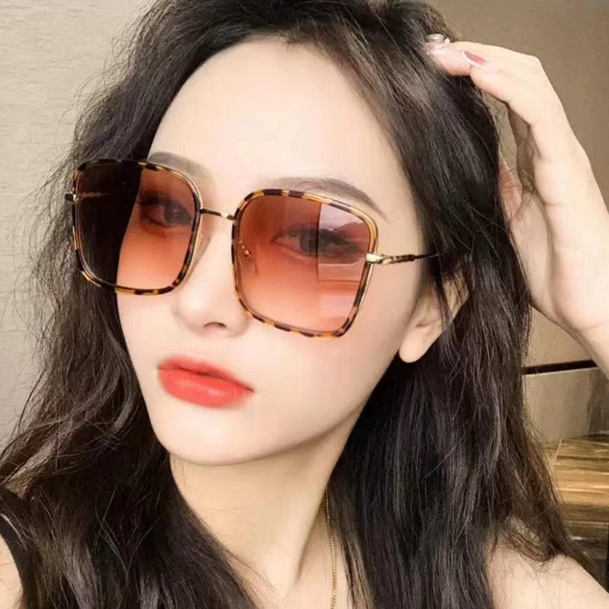 The 2020 new trendy Korean-style sunglasses recommended on Xiaohongshu are large-framed and slimming