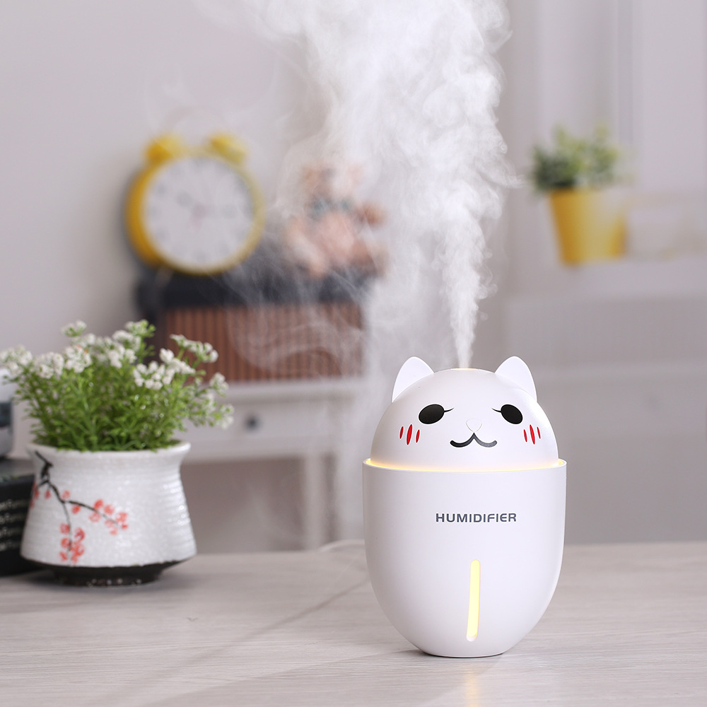 Shizhi products manufacturers direct creative pet cartoon three in one home anion USB mini humidifier Application Scenario
