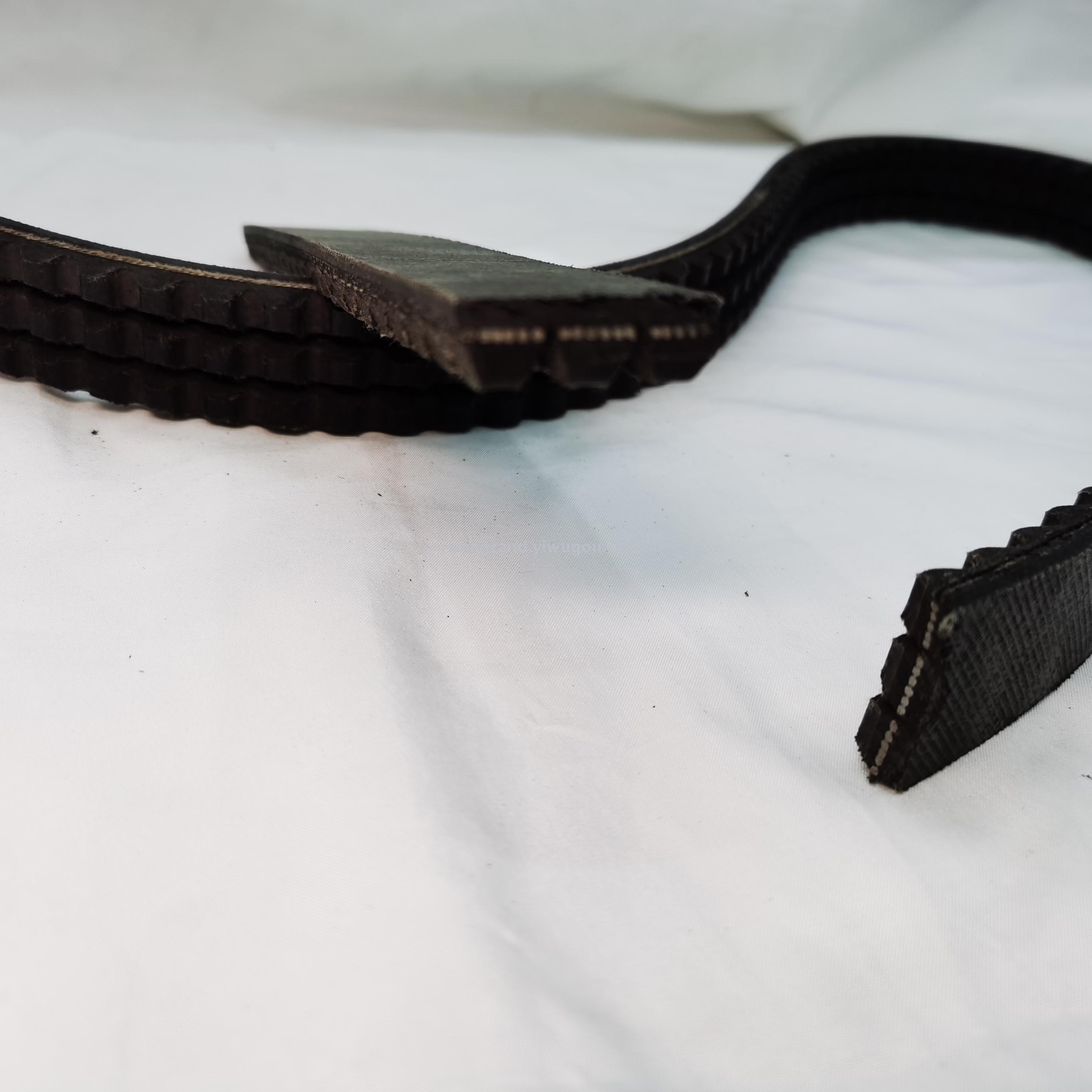 We supply all kinds of conveyor belts and combined belts for construction machinery and agricultural machinery. Tel: 6726898 Item Picture