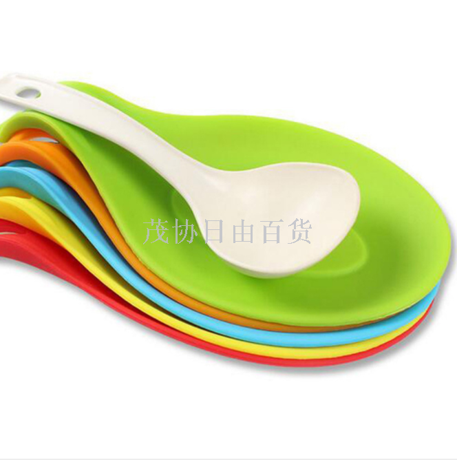 Small food grade silicone heat insulation mat placemat high temperature and thickened scoop mat