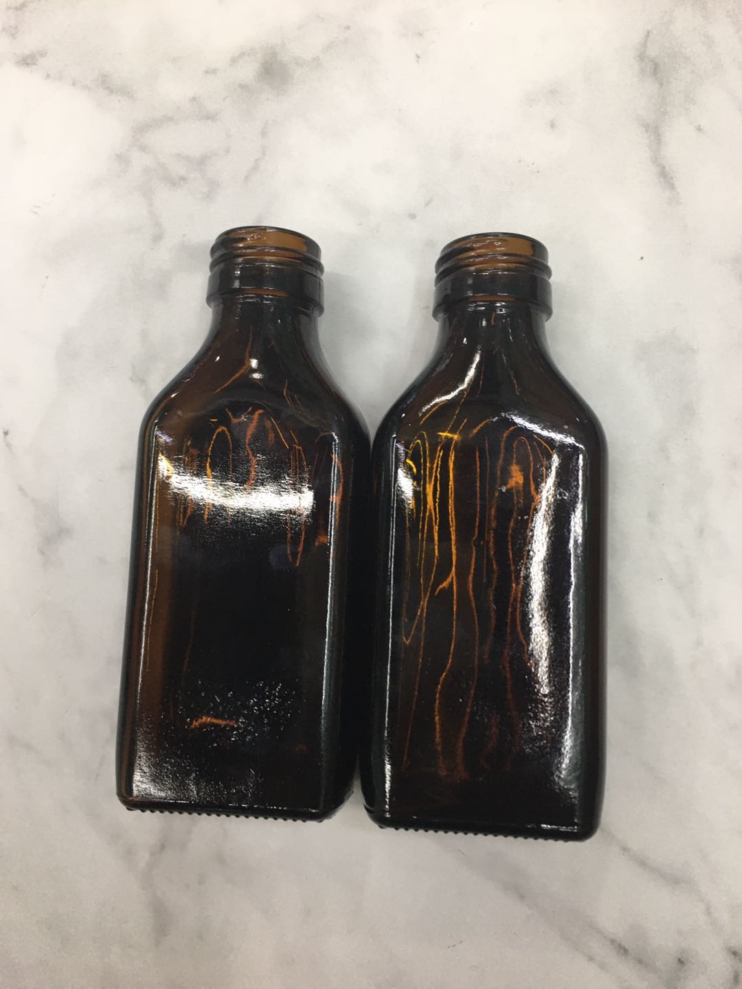 100 ml of pure oil thumbnail