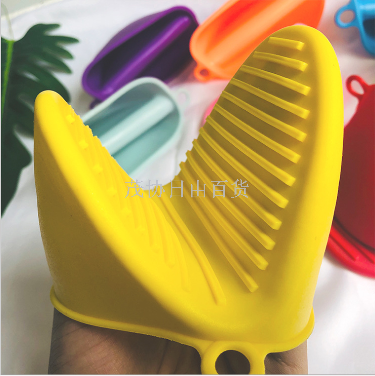 Heat-insulating and heat-resistant hand tongs, kitchen dish tongs, and high-temperature resistant gloves Item Picture