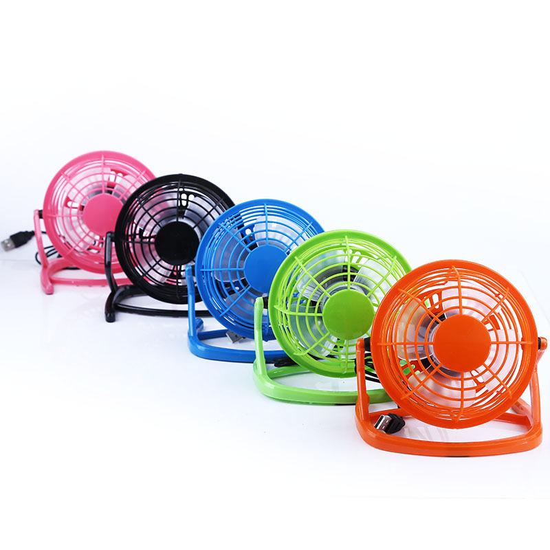 Mini small electric fan 4 "computer desktop USB convenient plastic mute 816 small fan