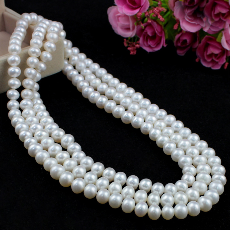 Mother-of-pearl necklace, long women's layered sweater chain accessory for autumn and winter, high-end and light luxury beaded necklace accessory Specification image