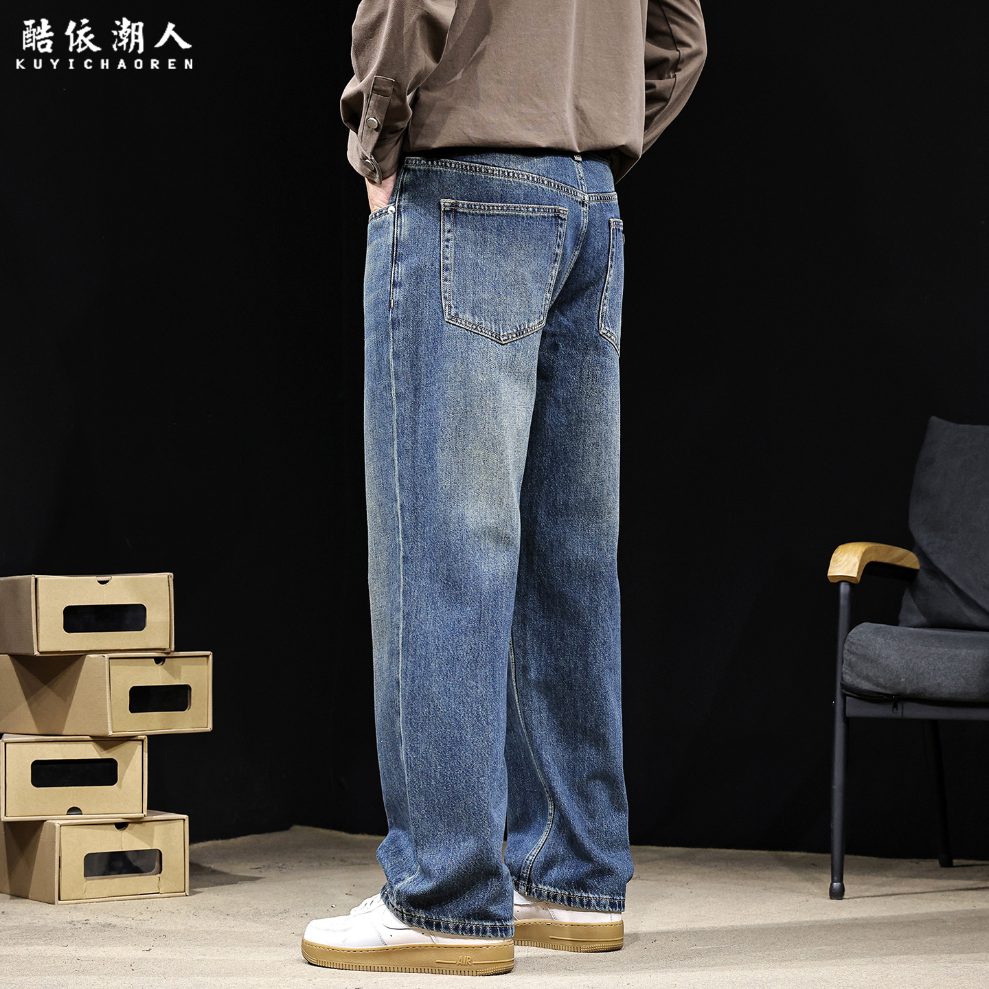 2025 New American-style minimalist jeans for men's autumn and winter, a trendy brand of casual, loose and large-sized high-end pants details Picture
