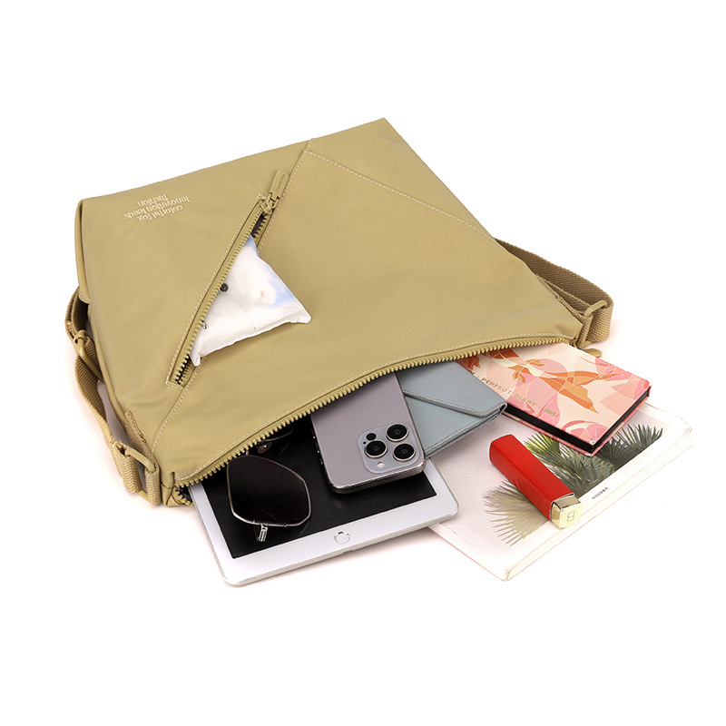 A casual and versatile women's Oxford fabric tote single-shoulder bag for commuting Item Picture