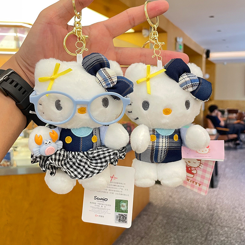 hellokitty小挂件毛绒公仔正版kitty娃娃包包挂件可爱凯蒂猫玩偶产品图