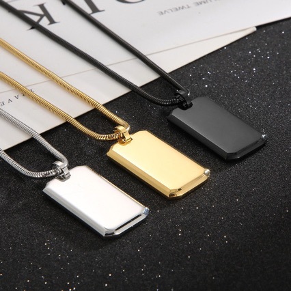 Stainless steel mirror-polished military brand pendant, niche design, hip-hop couple necklace wholesale, engraved European and American accessories full figure