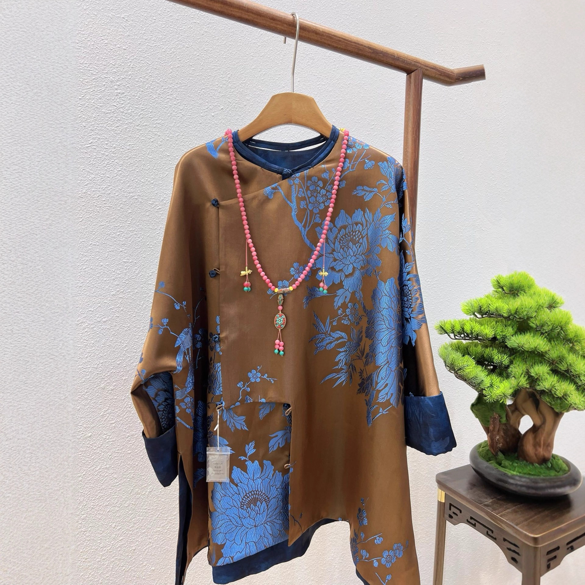 女式唐装实物图