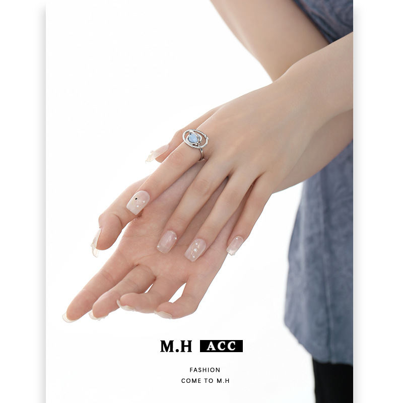 Original design of a planetary ring for women, a unique, light luxury and high-end look, with a distinctive, exquisite and individual open index finger ring Specification image