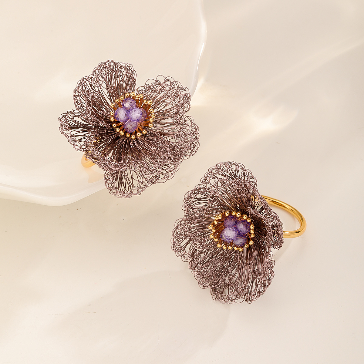 Nasha cross-border best-selling hand-woven copper wire flower ring, high-end and light luxury camellia flower high-end open ring Specification image
