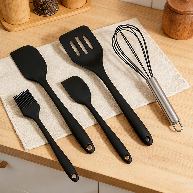 Silicone baking tools five-piece set, kitchenware, high-temperature resistant silicone spatula, oil brush, spatula, frying spatula, egg beater set