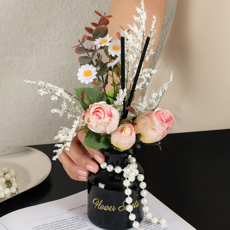 Simulated rose and Daisy bouquets, flameless aromatherapy ornaments, aromatherapy home living room and bedroom atmosphere floral art ornaments