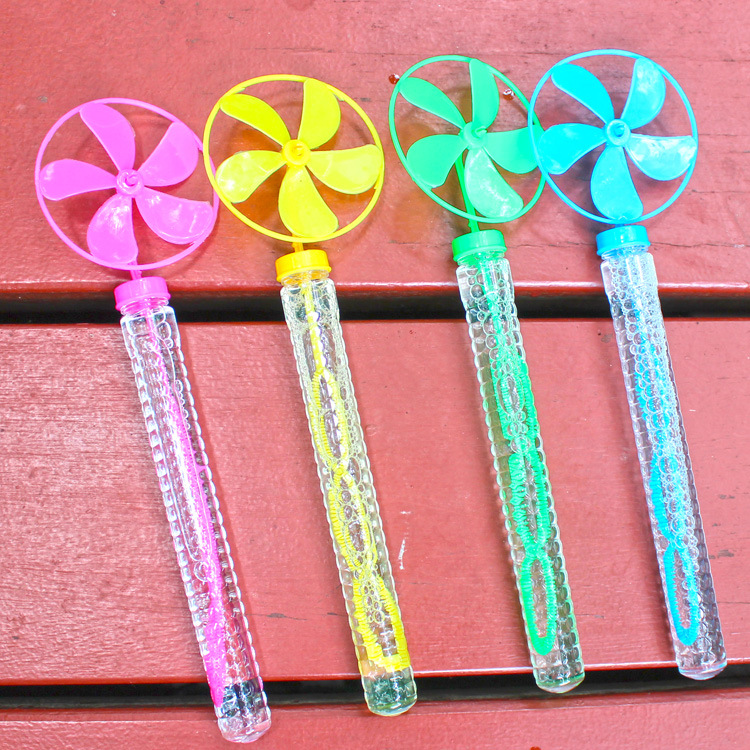 Children's windmills, bubble blowers, toys, bubble makers, park street vending toys, bubble blowers, liquid for ground promotion, small gifts details Picture