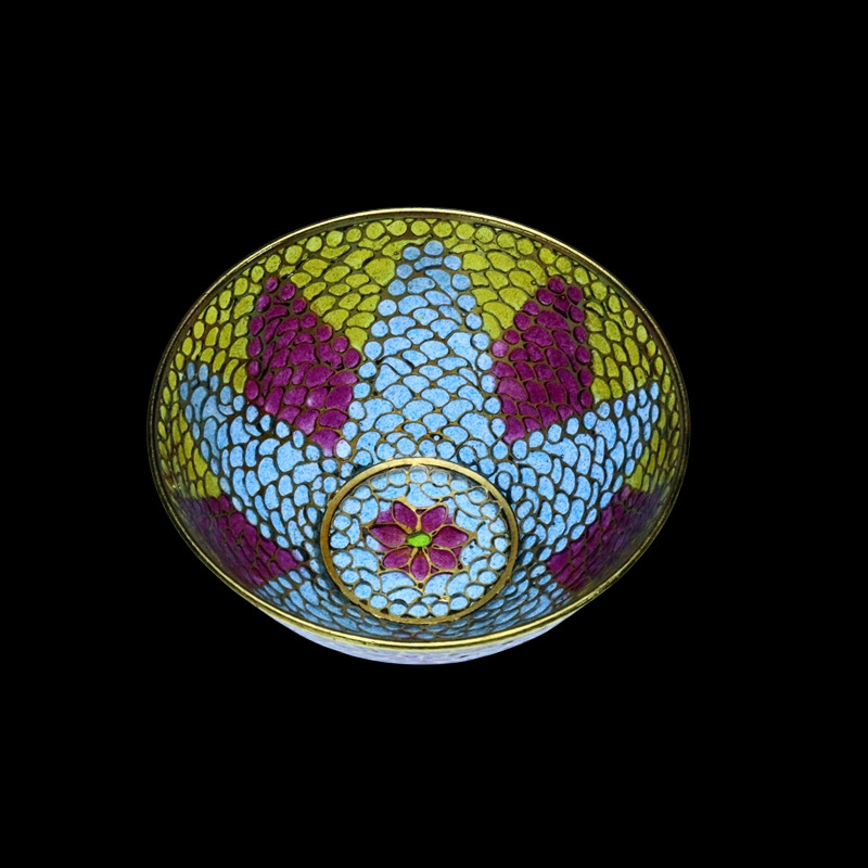 A traditional Chinese cultural craft gift, a 3-inch round bowl in transparent blue with cloisonne enamel details Picture