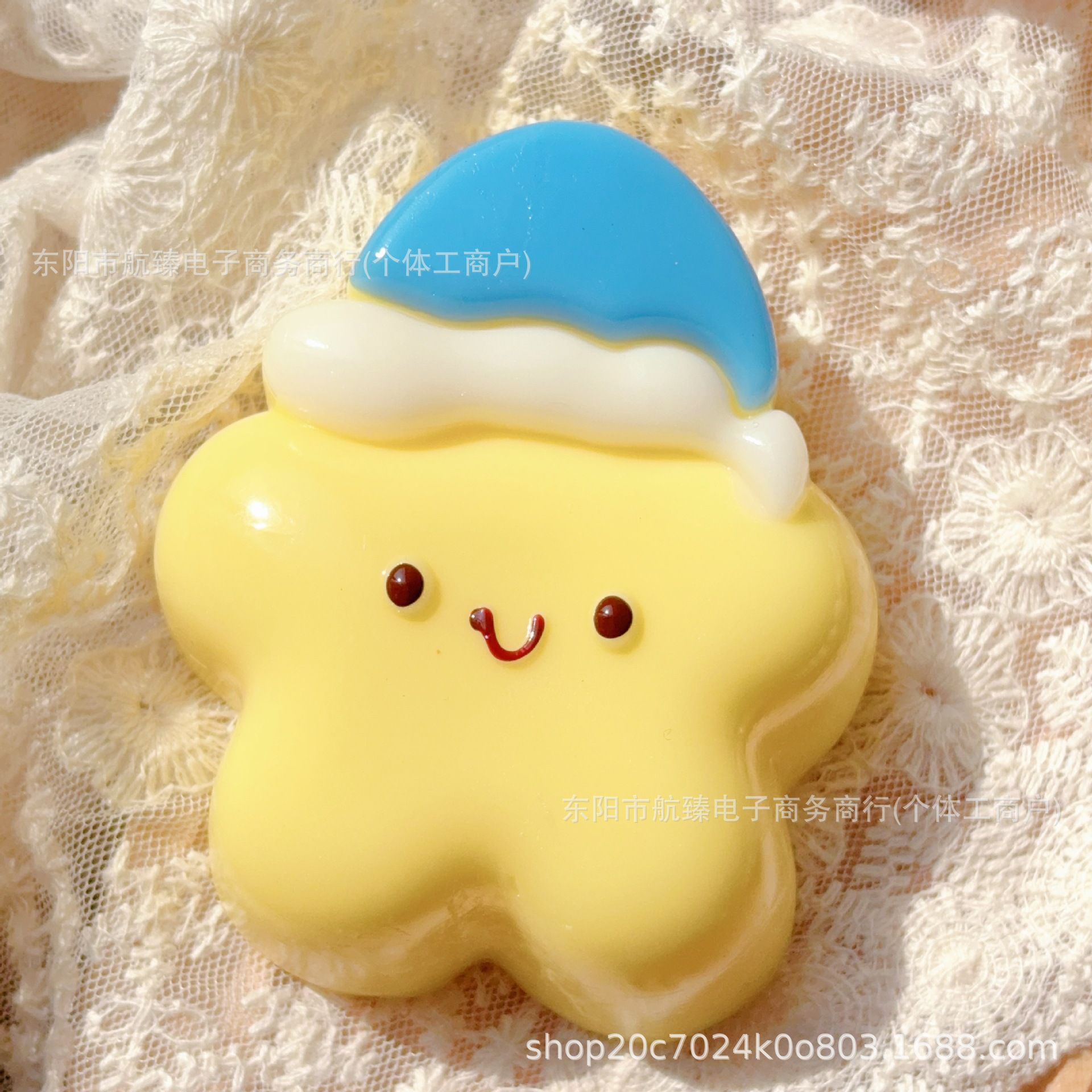 Cute sleeping cap star mud style stress-relieving toy, Good night five-pointed star stress-relieving toy, stress-relieving kneading fun Specification image