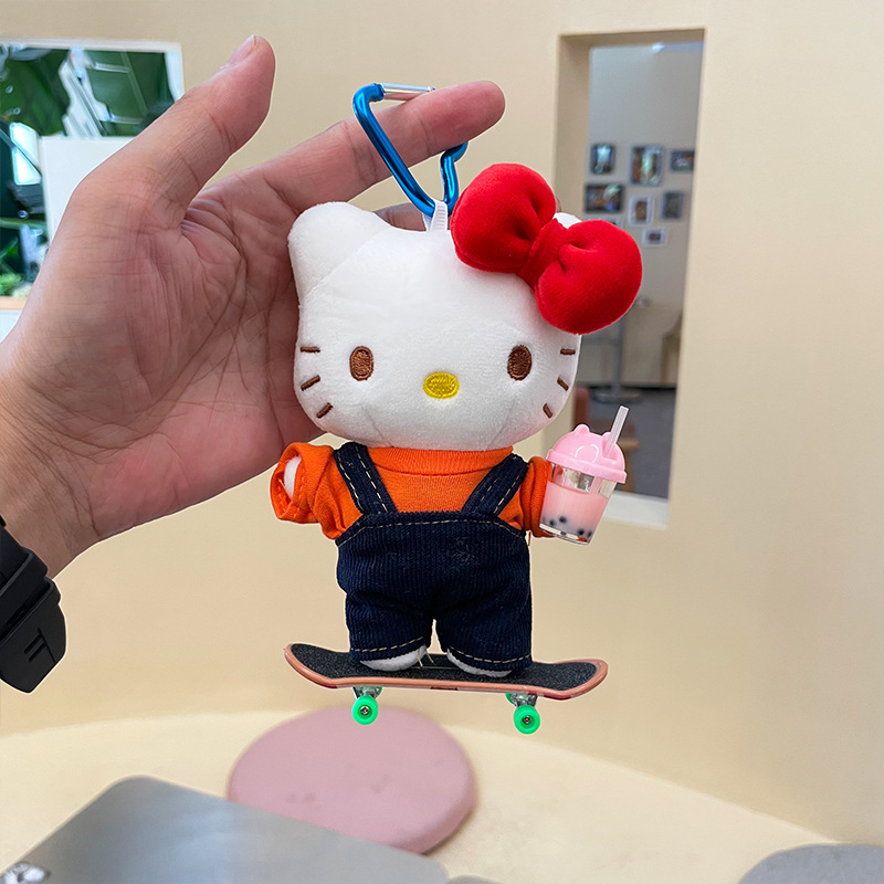hellokitty small pendant, plush toy, keychain, genuine Hello kitty bag pendant, Hello Kitty doll, kt cat Application Scenario