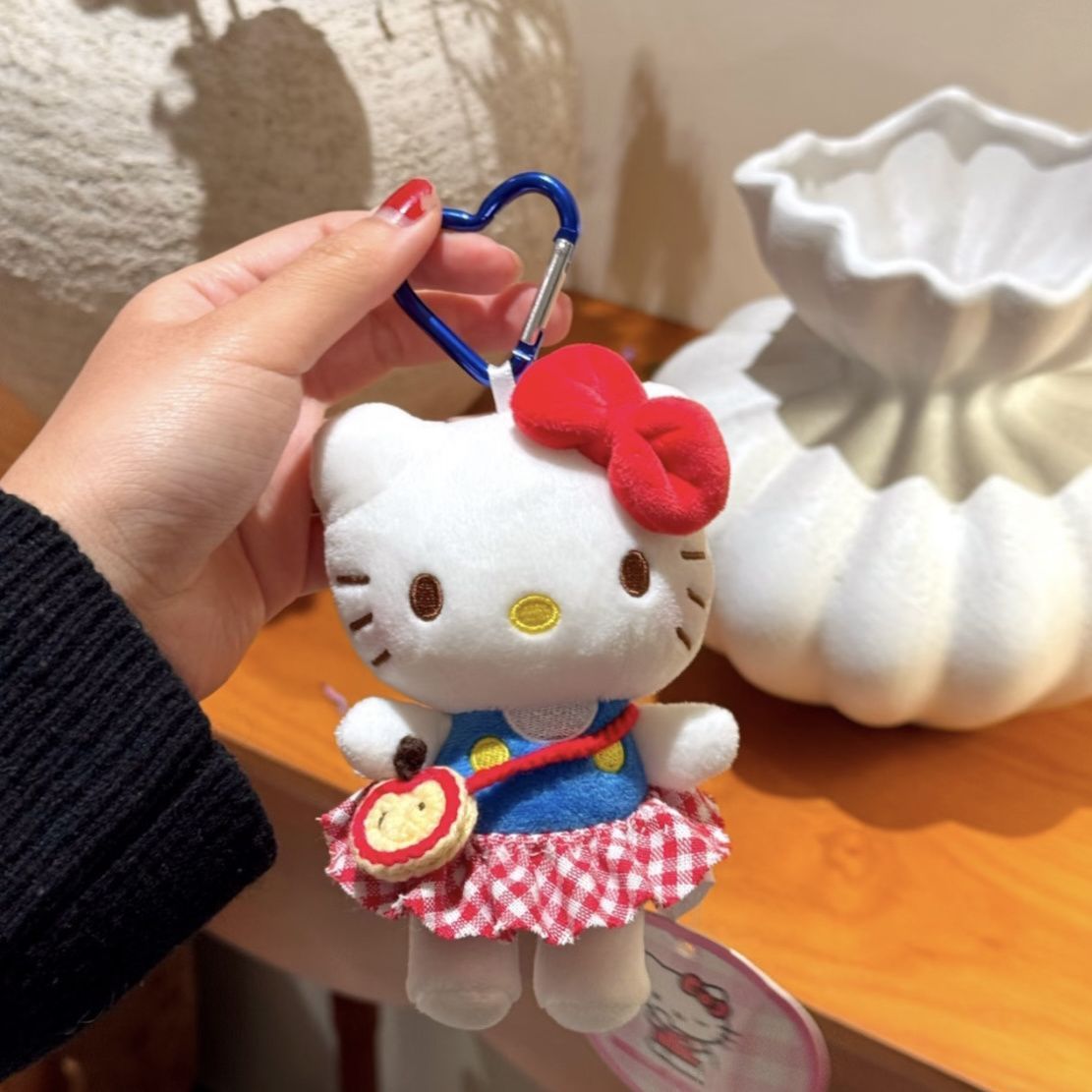 格子裙苹果挎包kitty挂件智秀同款哈喽kitty包包挂饰kt猫娃娃公仔