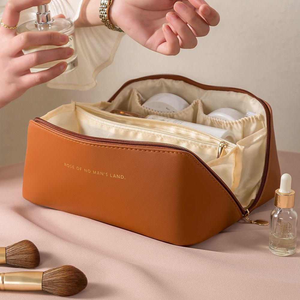 Popular multi-functional toiletries bag, ins storage bag, large capacity, waterproof, travel portable, high appearance level, simple makeup bag Specification image