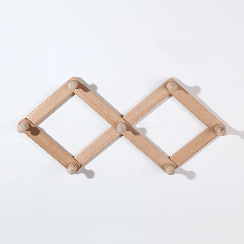 Wooden hangers charcoal burning color shrink hook bathroom wall hanging hook Wooden wall hanging arts and crafts creative hook Application Scenario