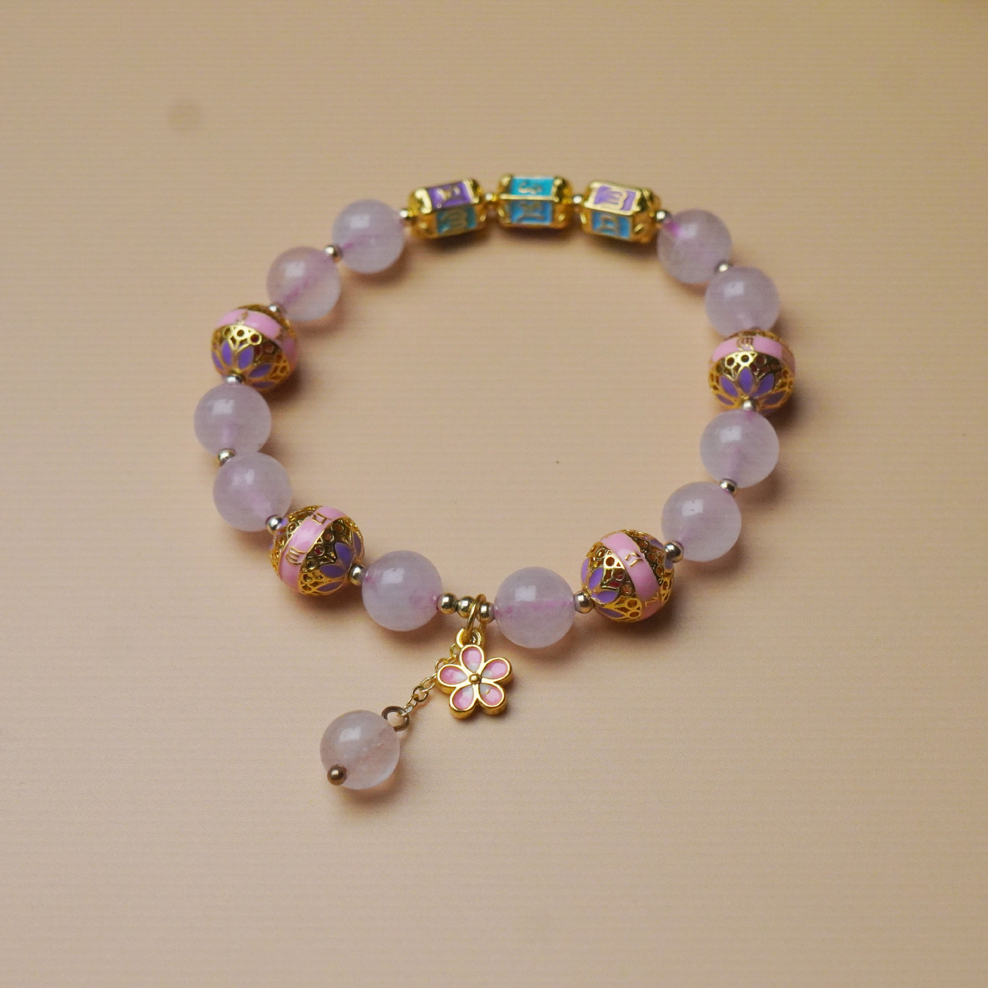 Natural rose quartz cloisonne bracelet, women's enamel bucket bead flower pendant, crystal bracelet, high-end accessory Application Scenario