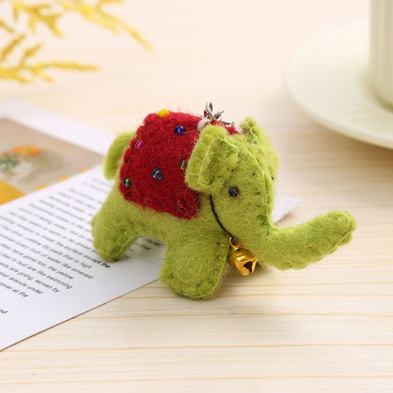 Cute little elephant handmade wool felt pendants, three-dimensional doll pendants, creative bag pendants, cute pendants wholesale details Picture