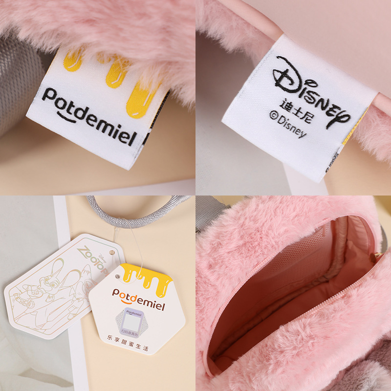 Disney-officially authorized Mickey, Mickey, Zootopia, Judy Fox and Nick plush toy backpack figurines Application Scenario