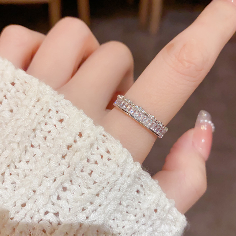 Micro-inlaid zircon open ring, with a unique design sense, index finger ring, niche fashion, light luxury style, versatile jewelry wholesale