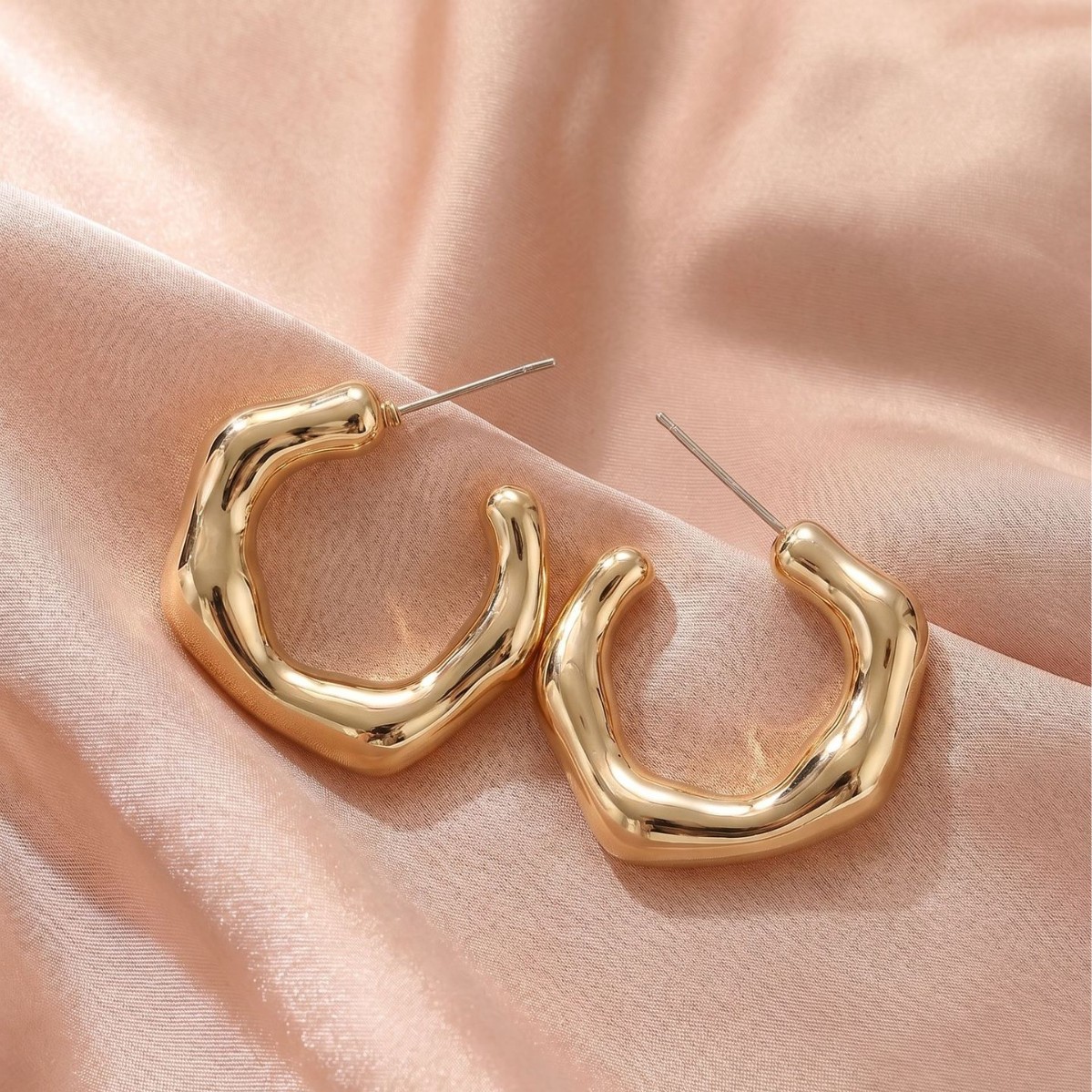 Cross-border 18K gold and copper plated ear studs, irregular C-ring, smooth surface, European and American bestsellers, high-end design Amazon accessories details Picture
