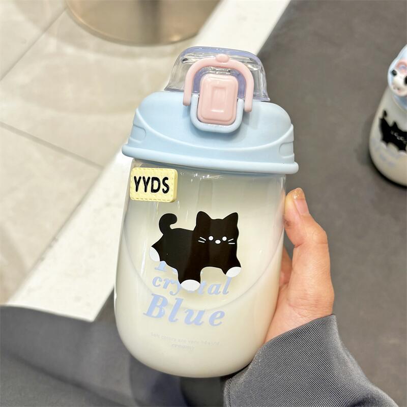 Summer student straw water cup, new Instagram plastic cup, cute cartoon, portable, large capacity, high appearance level cup Application Scenario