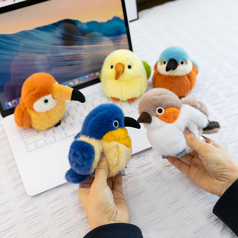 Wholesale of cute and adorable bird handheld toys, plush toys, pendants, car keychains, dolls, and wedding giveaways Application Scenario