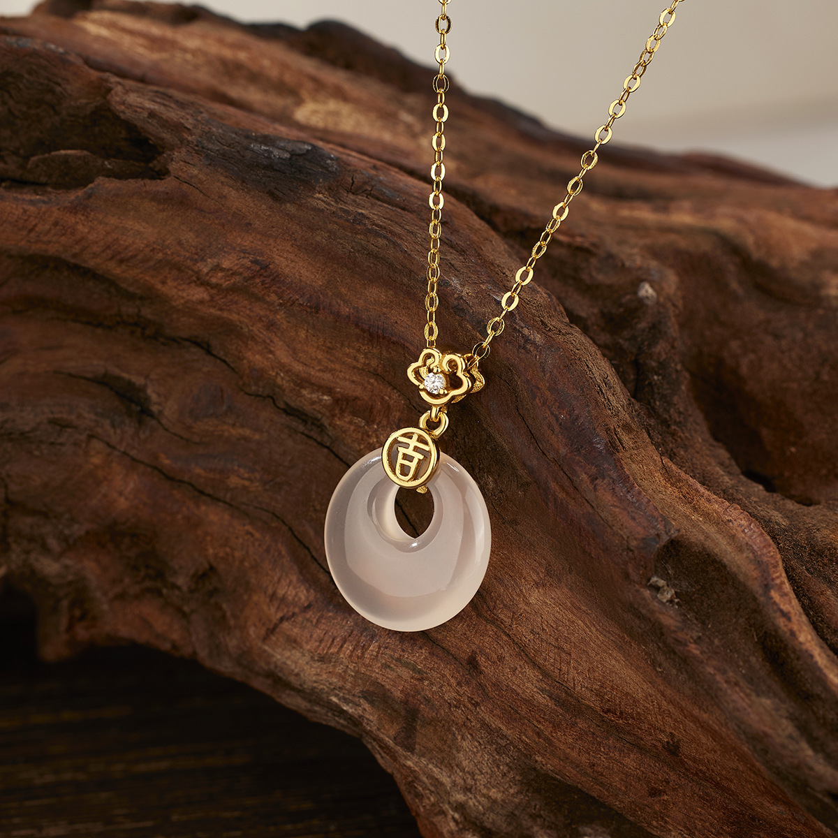 s925 sterling silver new auspicious and peaceful collarbone chain, simple and versatile, high-end girls' necklace wholesale details Picture
